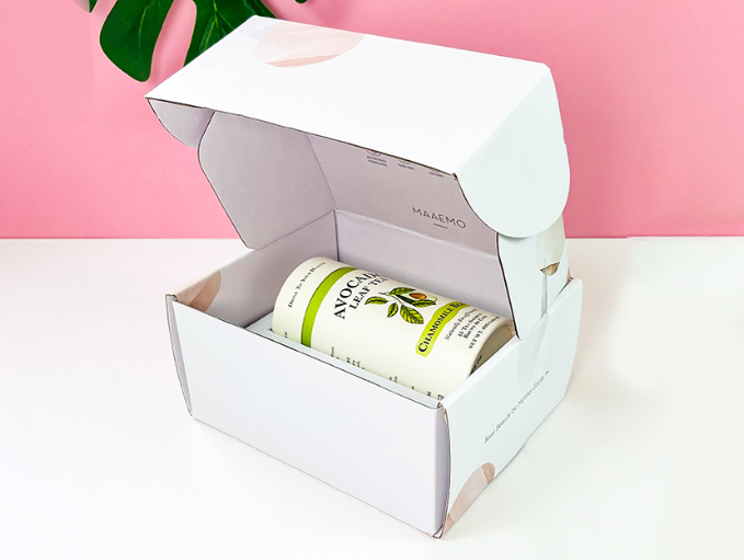White Cosmetic Mailing Box For Packing Skin Care Product