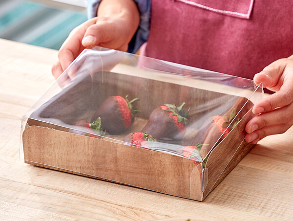 Large Square Take Away Boxes With Clear Covers