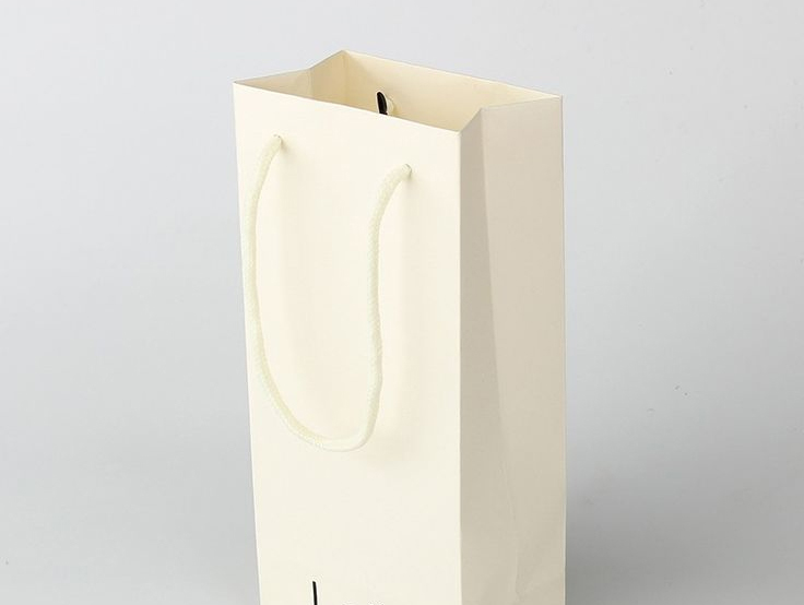 Cheap Slender Shape Wine Packaging Paper Bag