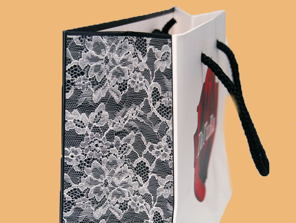 Hot Sale Flower Black Paper Gift Bag