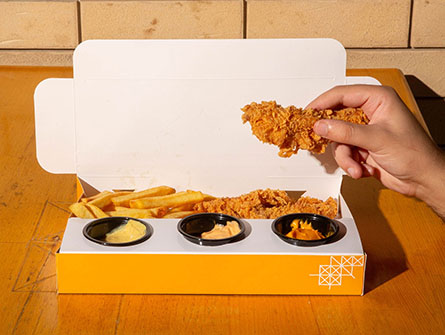 Chicken Paper Box With Dipping