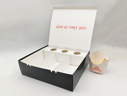 Food Box Packaging With 3 Sauce